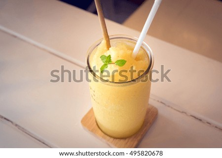 star gooseberry juice smoothie, papaya juice, pineapple juice, banana juice