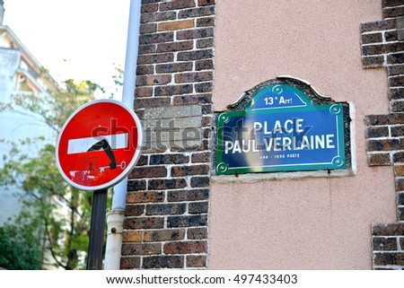 One way sign, Paris, funny sign