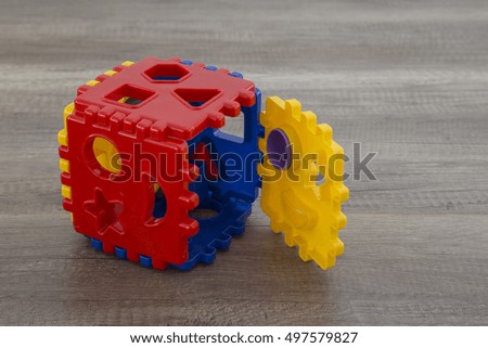 Kids large cube with other shapes inside
