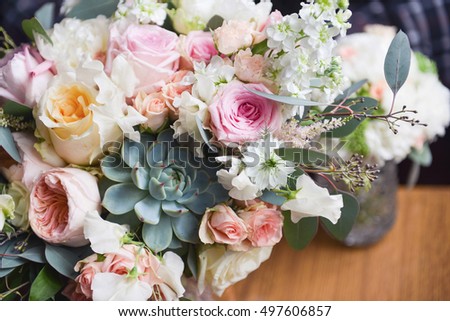 wedding flowers romantic