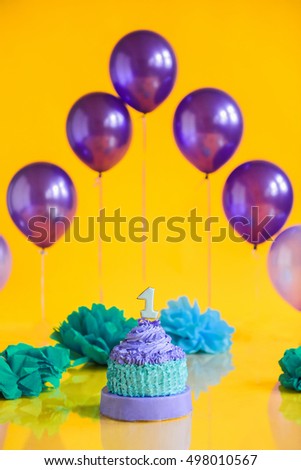 first birthday smash the cake
