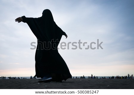Beautiful Muslim woman silhouette