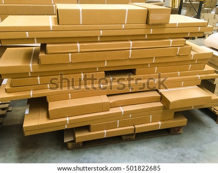 Shipment, logistics, delivery.
cardboard.distribution.
