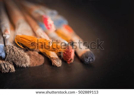 Used artist brushes
