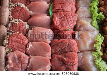 Small pieces of fresh meat for fondue or raclette