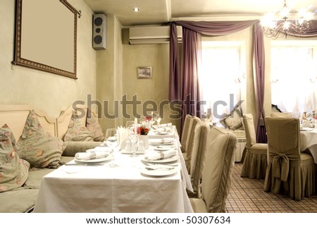 Restaurant: interior