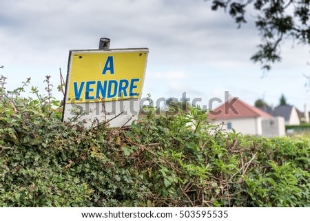 Land for sale in France : "A vendre"