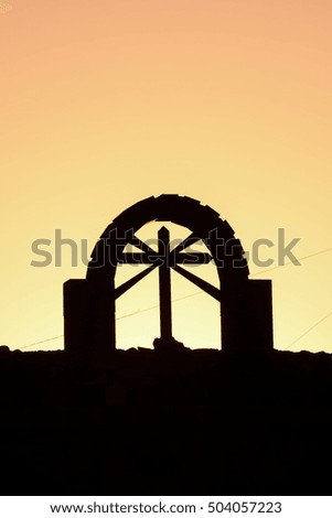 Photo picture Silhouette cross of Jesus Christ at sunset