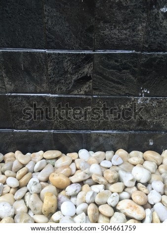 The stone wall flap