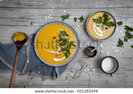Pumpkin cream soup with Christmassy Deko
