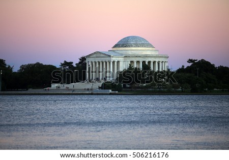 Thomas Jefferson Memorial at sunset