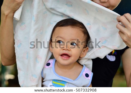 Baby happy and jolly with her mother, picture of happy mother with adorable baby