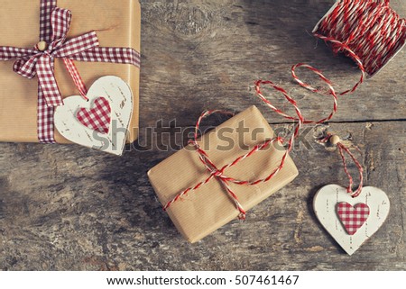 Gift packaging kraft process to Valentine's Day.