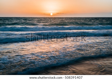 Pacific Ocean sunset from Waikiki Beach