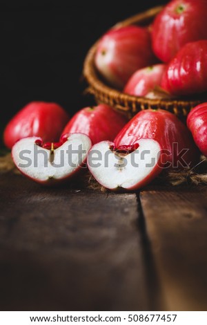 Red Mountain Apples