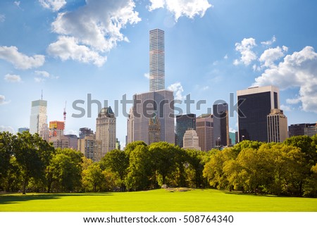 Central Park and Manhattan skyscrapers in New York City 