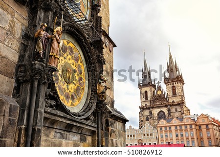 Astronomical clock with Tinska church in background