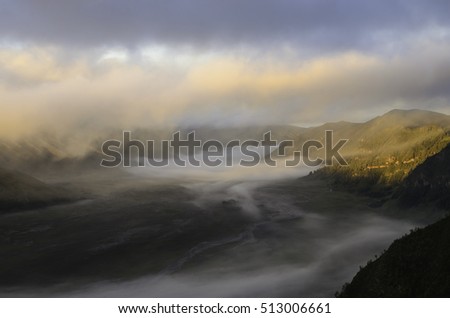 Mist and sky mount