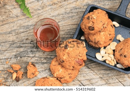 Cashew cookies with honey