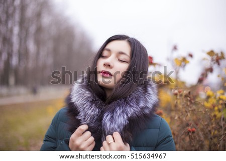 Portrait girl autumn 