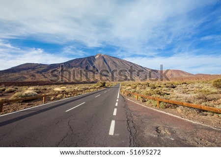 Road towards the spanish vulcan Pico del Teide