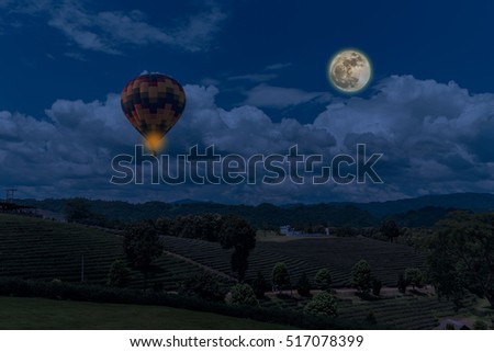 full moon and balloon 