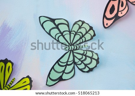 Beautiful butterfly paper  ,  Paper butterflies, pretty colors  ,  Green and white origami butterflies on white background