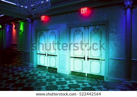 Exit doors with exit lamp