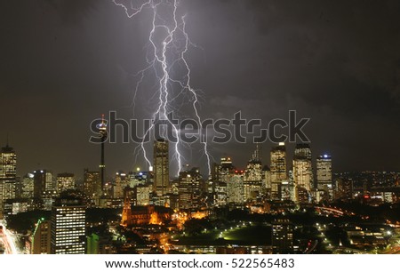 lightening over Sydney skyline at night
