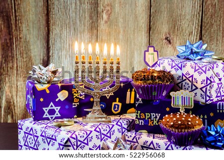 Jewish holiday cupcakes composed of elements the Hanukkah