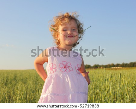 Portrait beautiful little girl outdoors