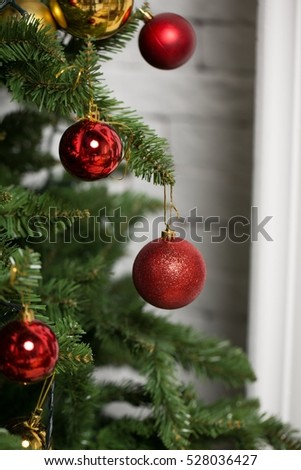 christmas tree and decor details