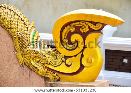 Mom (lion) Statue in Thai temple