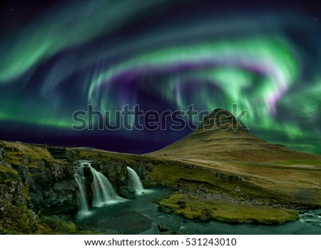 Kp 5 northern light over Kirkjufell mountain in iceland
 Royalty-Free Stock Photo #531243010