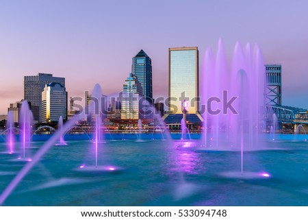 Jacksonville, Florida, USA city skyline at the fountain.