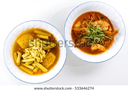 shrimp or prawn massaman curry and Yellow Curry with crab, Thai food.