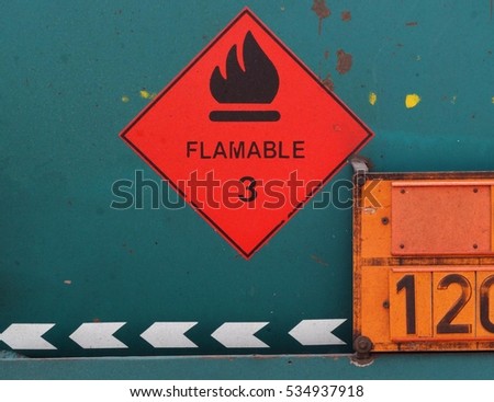 flammable sign labeled on a tank 