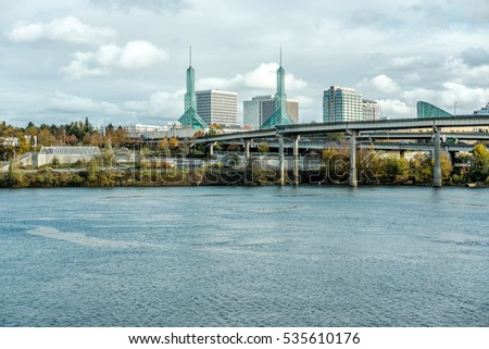 Portland city skyline, Oregon, USA