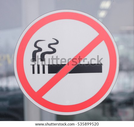 No smoking sign on a door