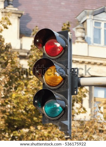 traffic lights in old city