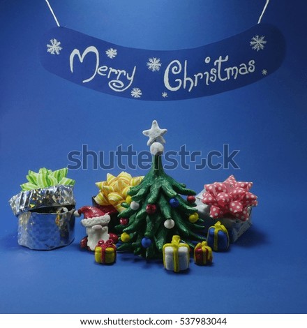 Mini Christmas gifts and mini Santa Claus 