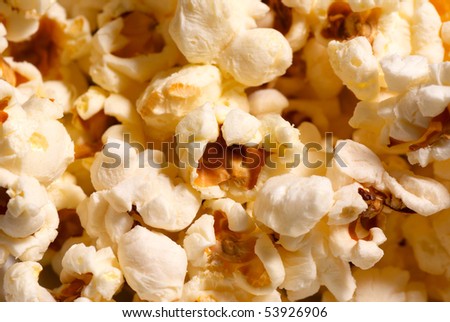 Background of freshly made salted pop corn