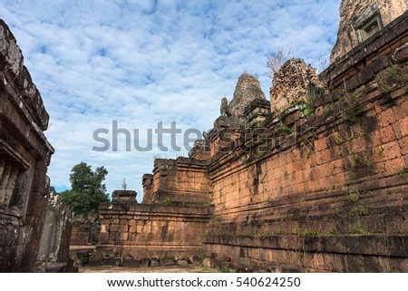 Eastern Mebon temple at Angkor wat complex.