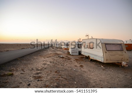 Photo Picture of a Caravan Park in the Desert