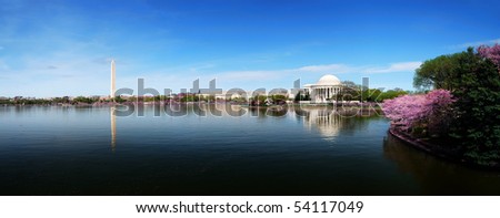 Washington DC skyline panorama with Washington monument and Thomas Jefferson memorial.