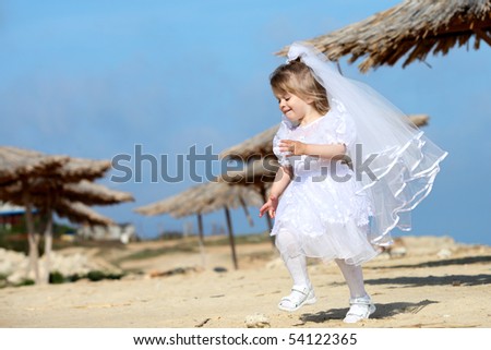 Little Bride is by the sea