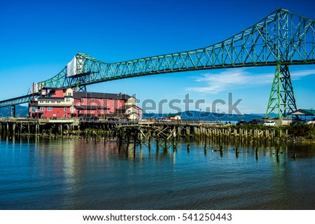 View of Astoria-Megler Bridge and Cannery Pier Hotel, Astoria, Oregon Royalty-Free Stock Photo #541250443