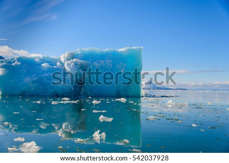 Piece of glacier
