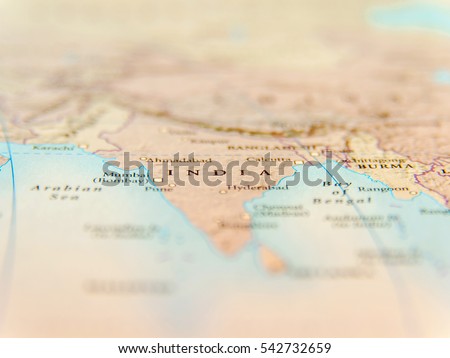 Geographic map of India country with important cities Royalty-Free Stock Photo #542732659