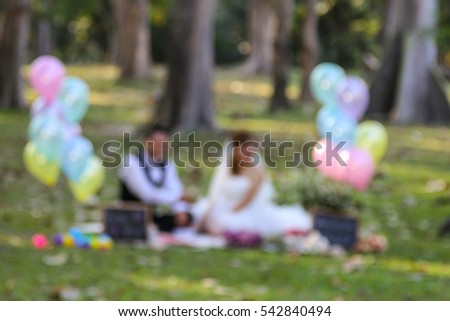 Blur of outdoor pre-wedding 